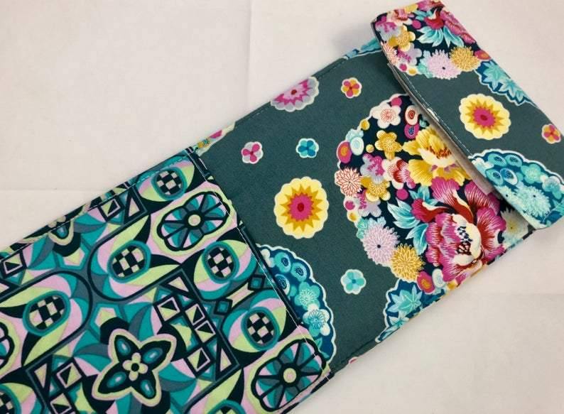 Curling Iron Case, Travel Flat Iron Holder, Bridesmaid Gift, Gray Blossoms - EcoHip Custom Designs