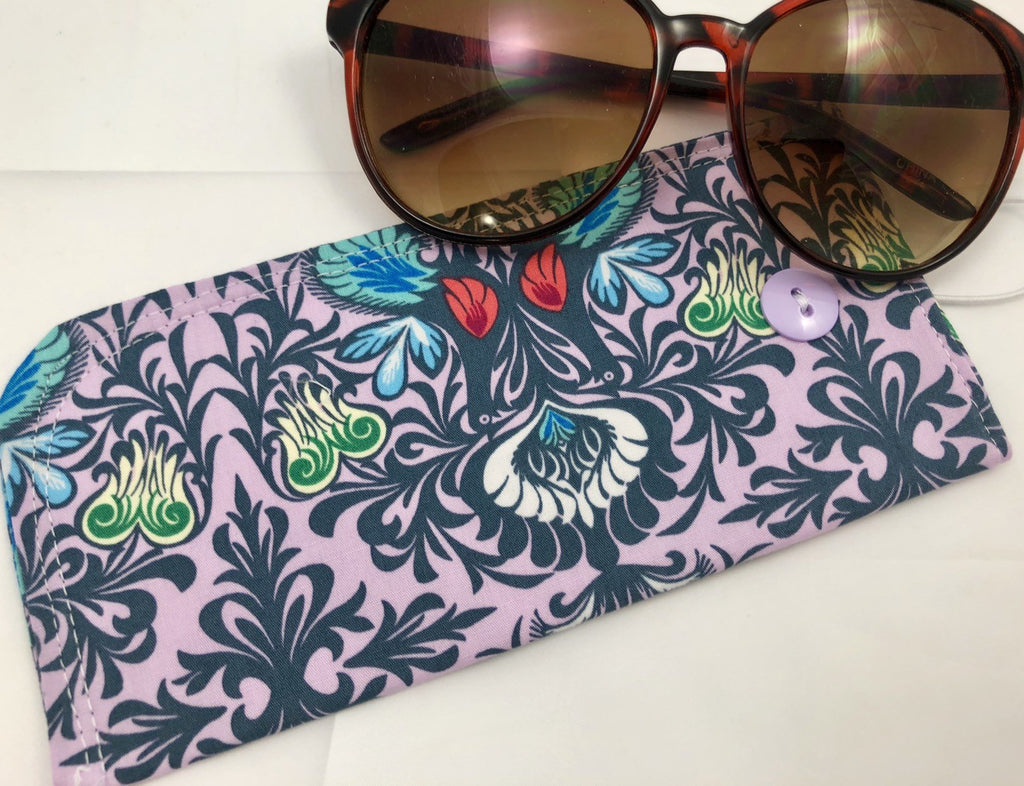 Lilac Purple Eye Glass Case, Lavender Sun Glasses Pouch, Padded Glasses Sleeve - EcoHip Custom Designs