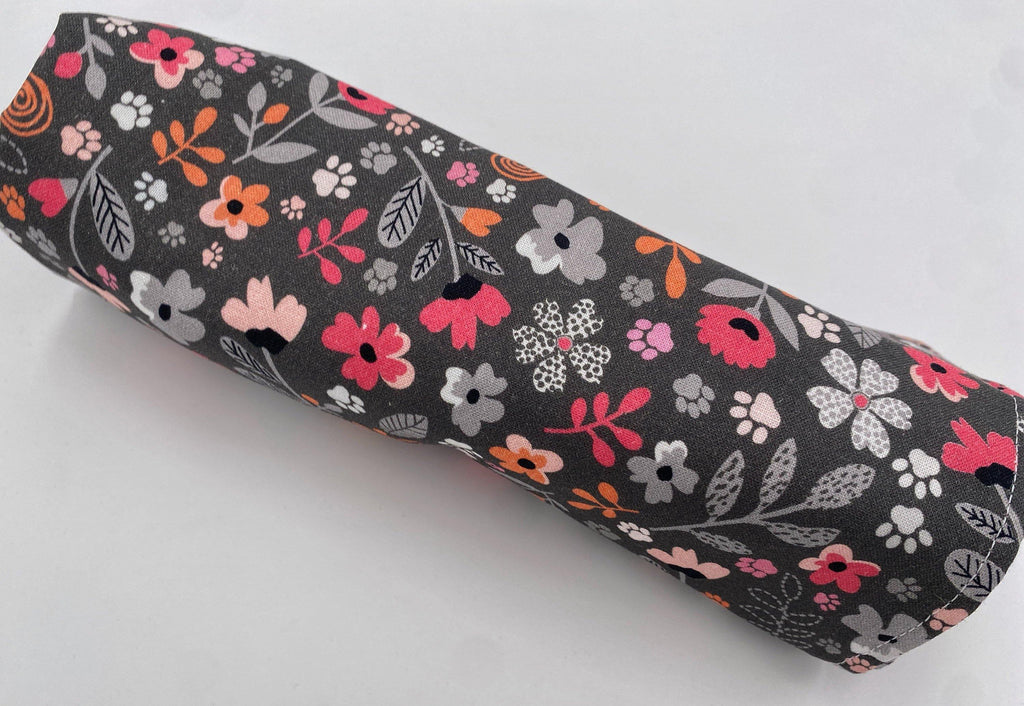 Makeup Brush Roll, Travel Make Up Brush Holder, Makeup Brush Bag, Fabric Makeup Brush Organizer, Knitting Needle Roll - Floral Kitty Gray