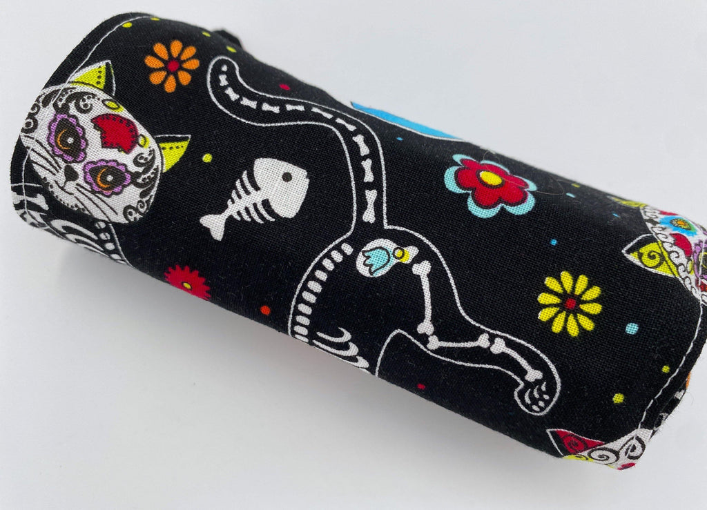 Boy&#39;s Crayon Roll, Crayon Case, Toddler Travel Toy, Party Favor, Travel Crayon Caddy - Sugar Skulls Kitty