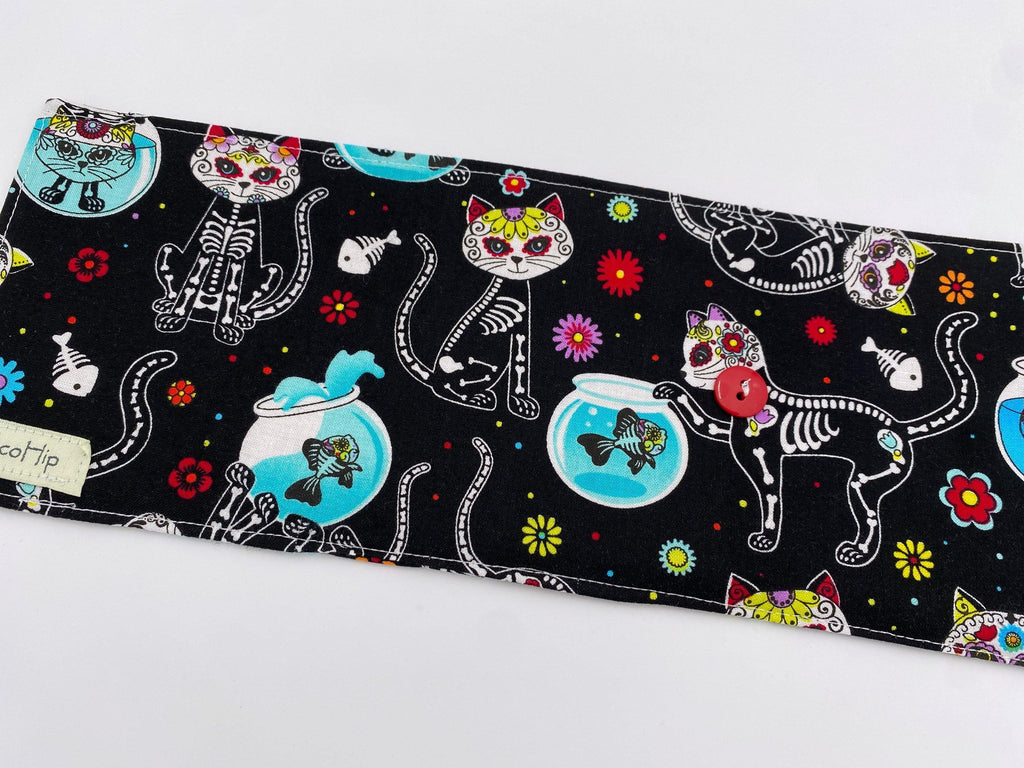 Boy&#39;s Crayon Roll, Crayon Case, Toddler Travel Toy, Party Favor, Travel Crayon Caddy - Sugar Skulls Kitty