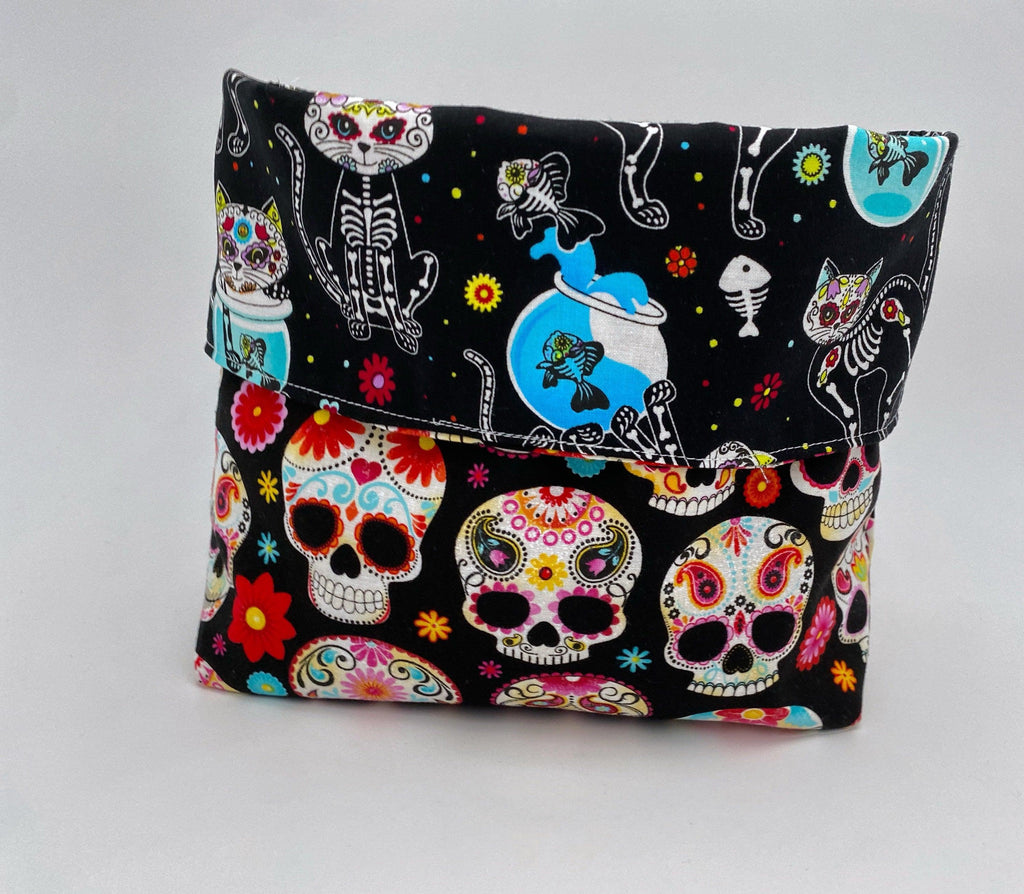 Reusable Popcorn Bag, Reusable Microwave Popcorn, Microwave Popcorn Cozy, Eco-Friendly Snack Holder - Sugar Skulls