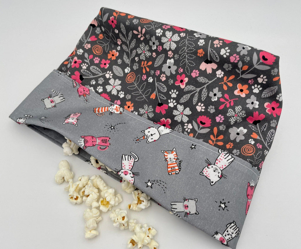 Reusable Popcorn Bag, Reusable Microwave Popcorn, Microwave Popcorn Cozy, Eco-Friendly Snack Holder - Kitty Floral Gray