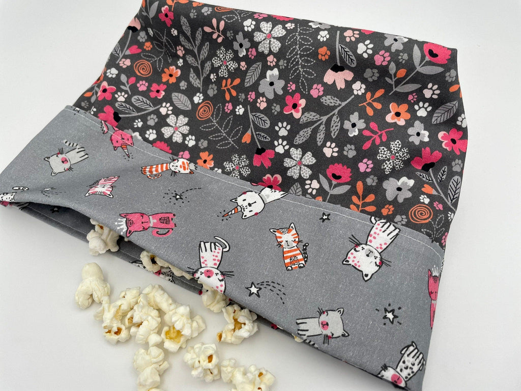 Reusable Popcorn Bag, Reusable Microwave Popcorn, Microwave Popcorn Cozy, Eco-Friendly Snack Holder - Kitty Floral Gray