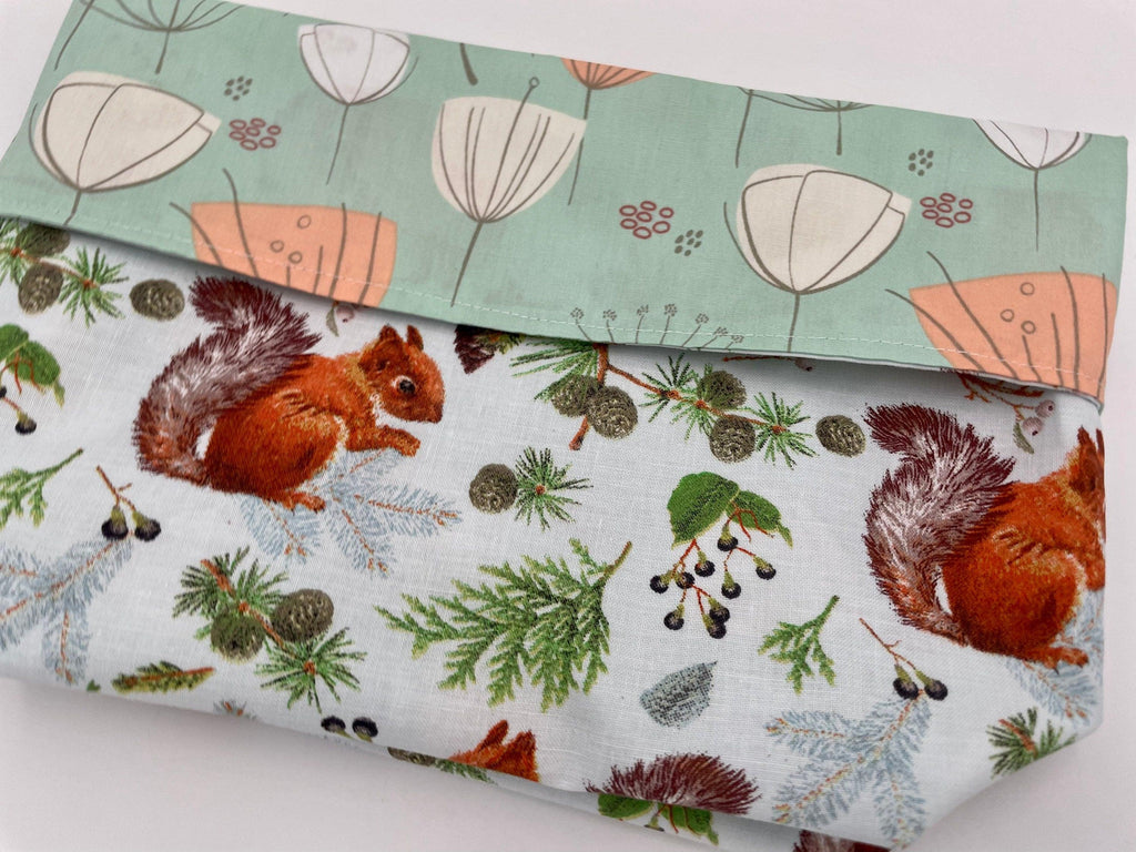 Reusable Popcorn Bag, Reusable Microwave Popcorn, Microwave Popcorn Cozy, Eco-Friendly Snack Holder - Squirrels