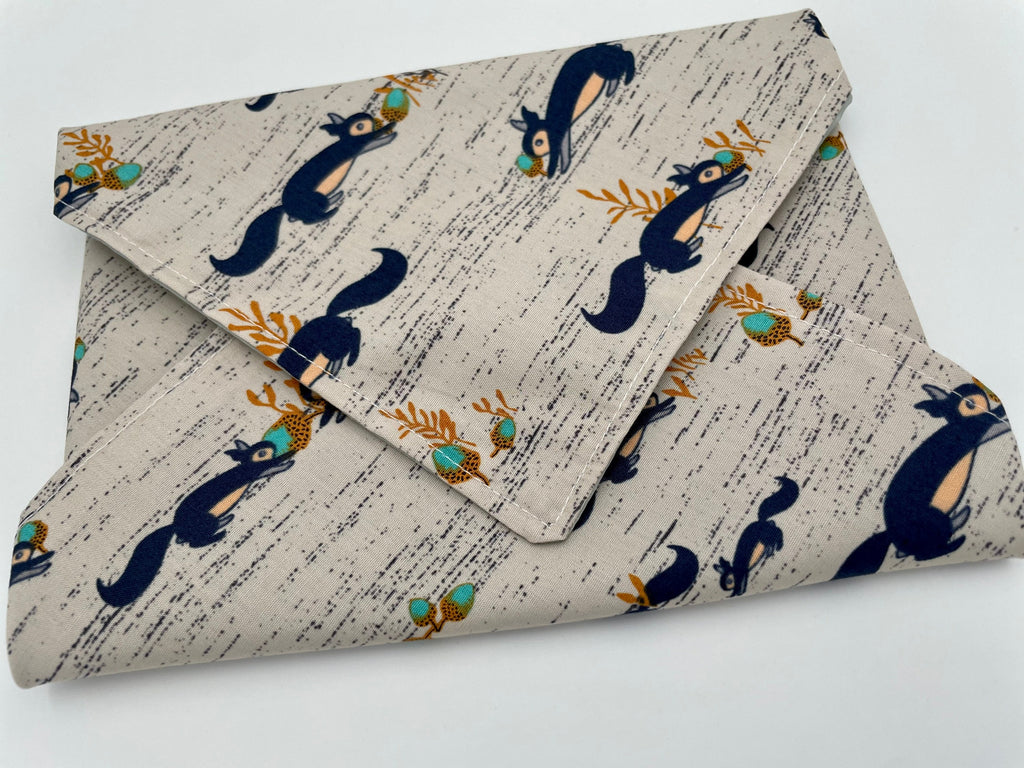 Reusable Sandwich Bag, Sandwich Wrap , Reusable Sandwich Mat, Sandwich Holder - Squirrels