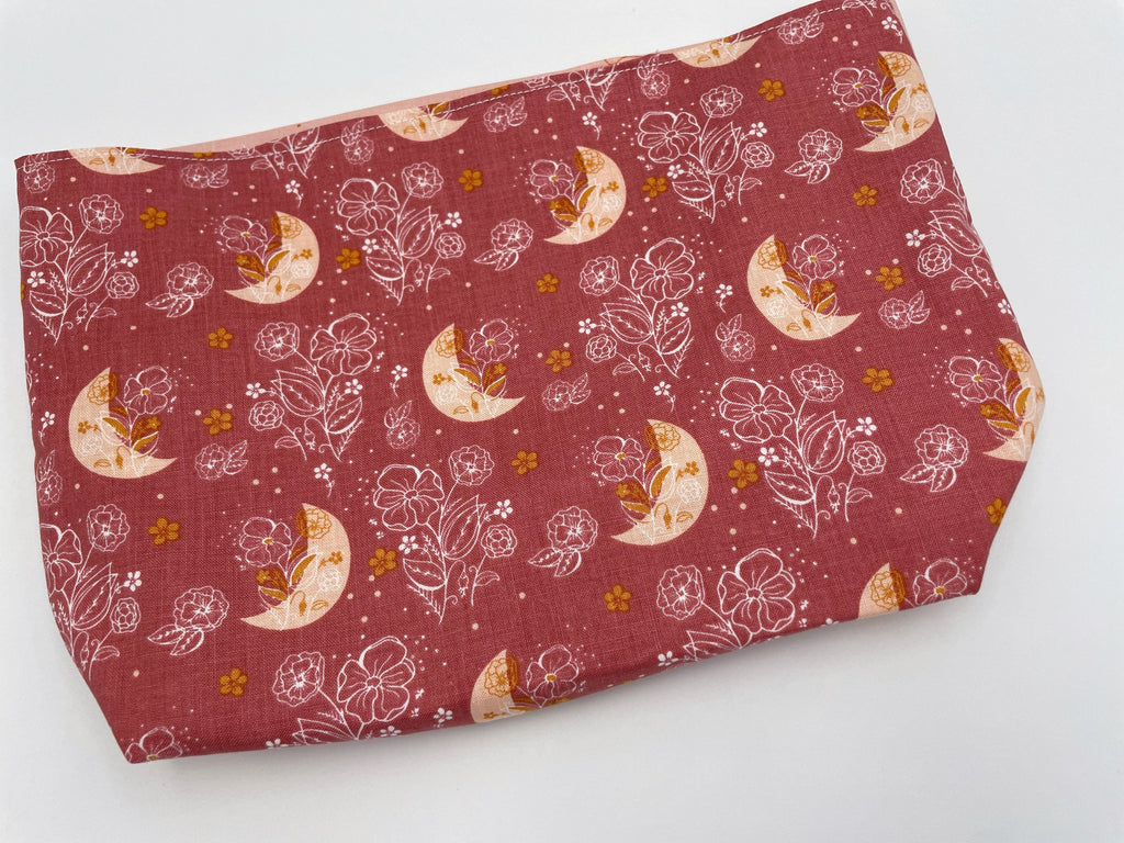 Reusable Popcorn Bag, Reusable Microwave Popcorn, Microwave Popcorn Cozy, Eco-Friendly Snack Holder - Moon and Floral Pink