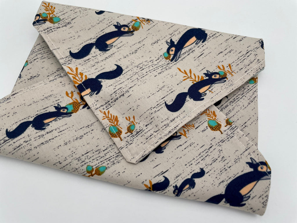 Reusable Sandwich Bag, Sandwich Wrap , Reusable Sandwich Mat, Sandwich Holder - Squirrels