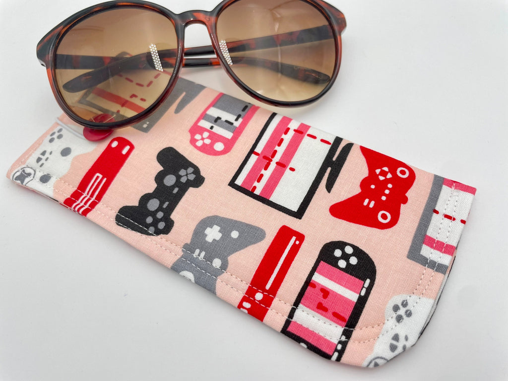 Fabric Eyeglass Case, Soft Sunglasses Case, Eye Glasses Sleeve, Eyeglass Pouch, Reading Glasses Case, Glasses Holder - Video Gamer Girl