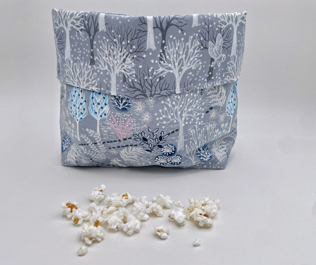 Reusable Popcorn Bag, Reusable Microwave Popcorn, Microwave Popcorn Cozy, Eco-Friendly Snack Holder - Winter Forest