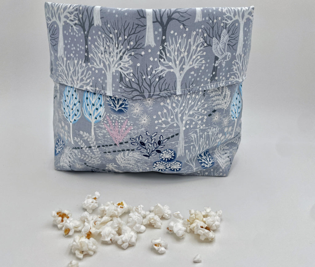 Reusable Popcorn Bag, Reusable Microwave Popcorn, Microwave Popcorn Cozy, Eco-Friendly Snack Holder - Winter Forest