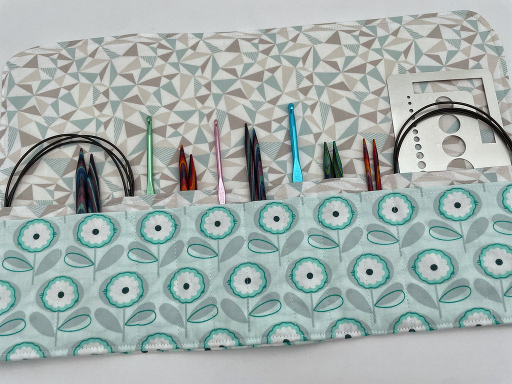 Interchangeable Knitting Needle Case, Knitting Notions Storage. Crochet Hook Roll, Knitting Needle Organizer - Petals Menthe