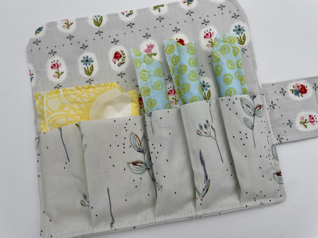 Privacy Pouch, Grey Tampon Case, Sanitary Pad Case, Pad Pouch, Tampon Bag, Tampon Holder, Tampon Wallet - Dollhouse Floral