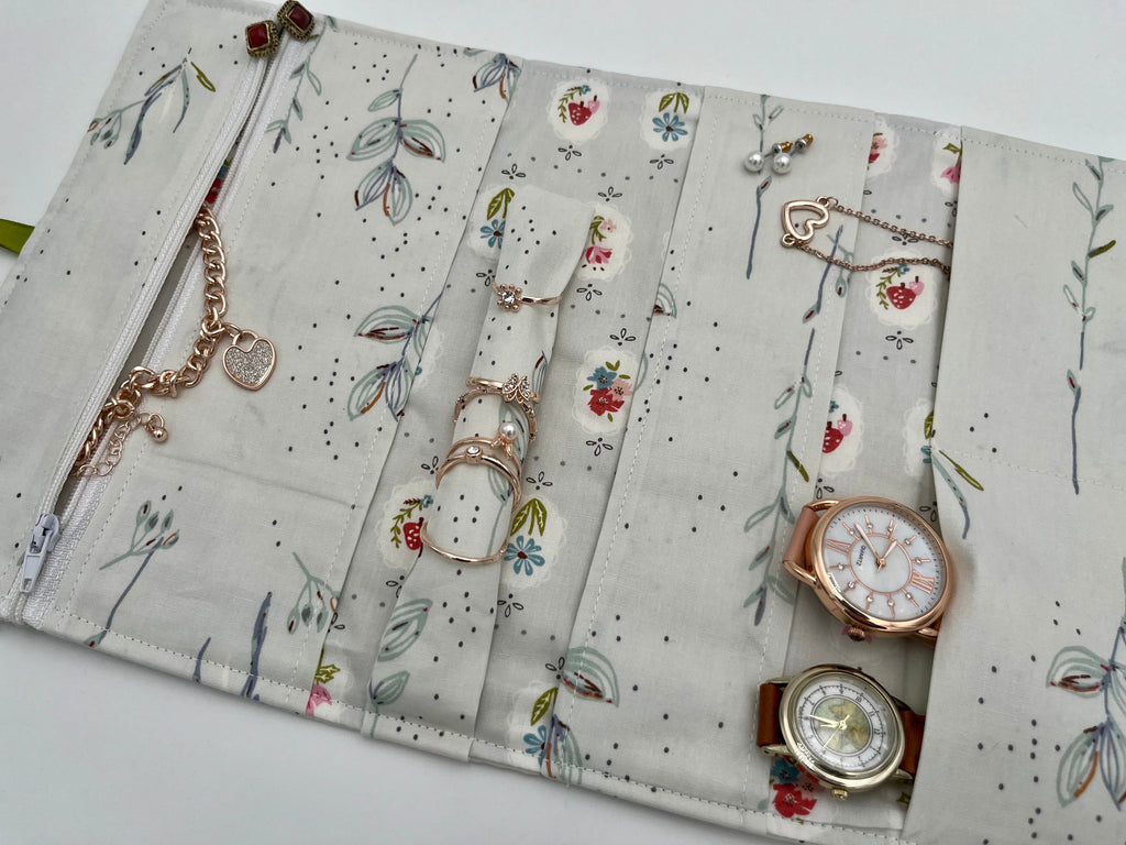 Travel Jewelry Roll, Jewelry Organizer, Jewelry Case, Jewelry Roll Up, Jewelry Travel Bag - Dollhouse Floral