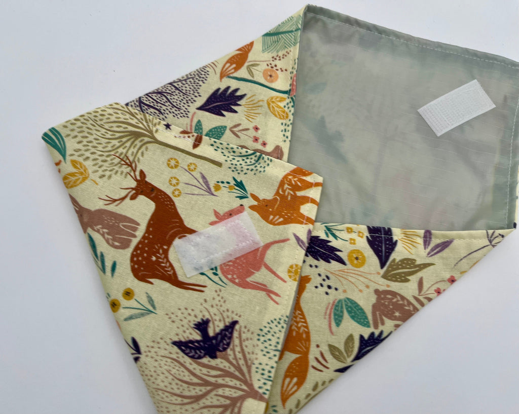 Reusable Sandwich Bag, Sandwich Wrap , Reusable Sandwich Mat, Sandwich Holder - Animals Forest Cream