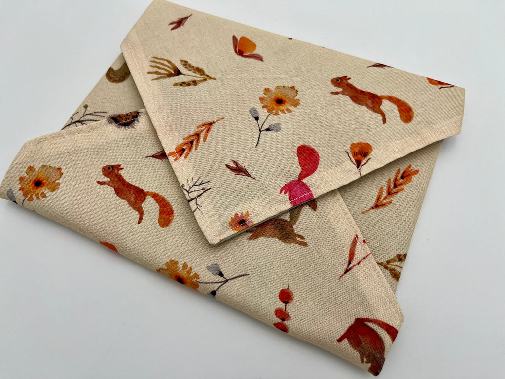 Reusable Sandwich Bag, Sandwich Wrap , Reusable Sandwich Mat, Sandwich Holder - Autumn Squirrel